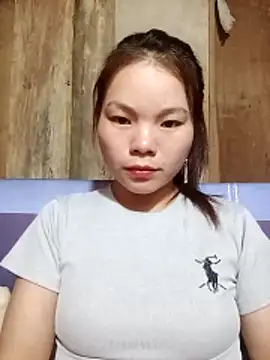 yu-zhen online show from December 20, 2025, 2:47 am