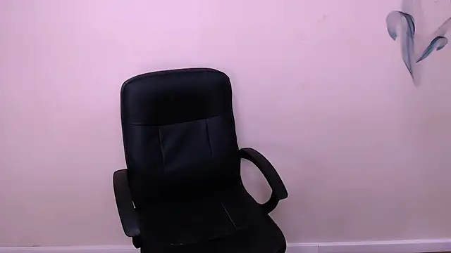 MillaTems  online show from December 16, 2025, 7:45 am