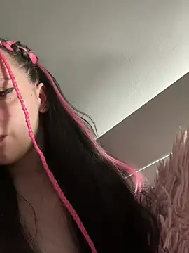 Snapshot of bettyButterfly chatting on March 14, 2026, 7:53 pm bettyButterfly online show from March 14, 2026, 7:53 pm