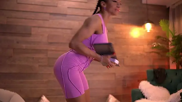 XenaBloom online show from February 28, 2026, 4:12 am