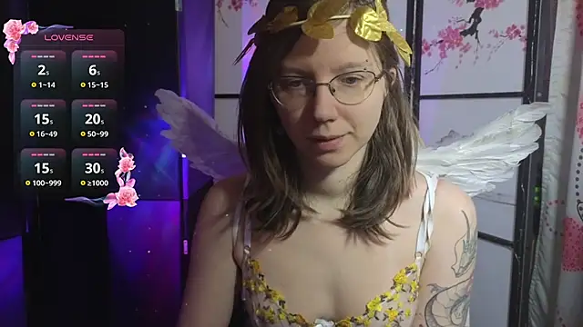 scarlettsrose online show from February 14, 2026, 11:32 am