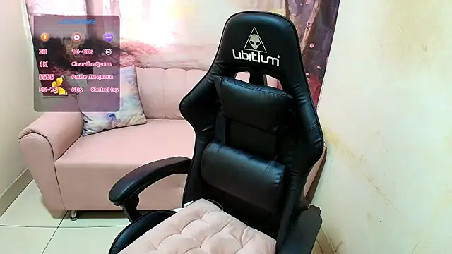 Emma latinasexy18 online show from February 4, 2026, 6:36 pm