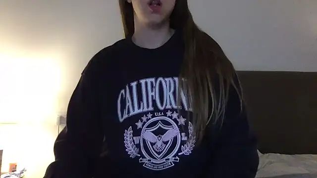 Martimartinaxx online show from March 26, 2026, 9:35 pm