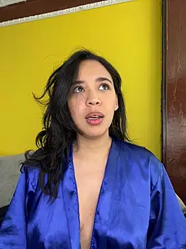 Esmerald 1111 online show from March 23, 2026, 2:06 pm