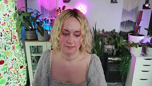 xzoeyryanx online show from April 27, 2026, 6:50 pm