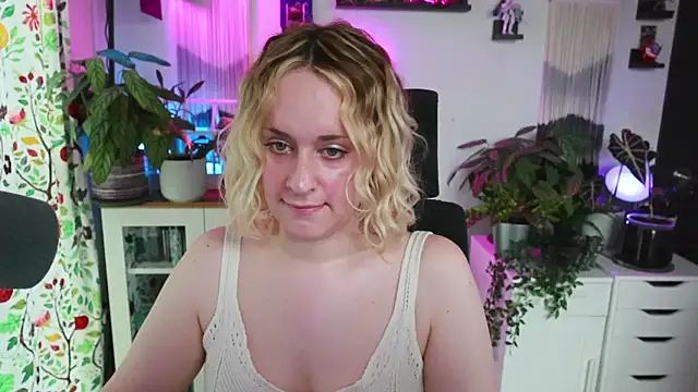 Snapshot of xzoeyryanx chatting on July 17, 2026, 4:48 pm xzoeyryanx online show from July 17, 2026, 4:48 pm