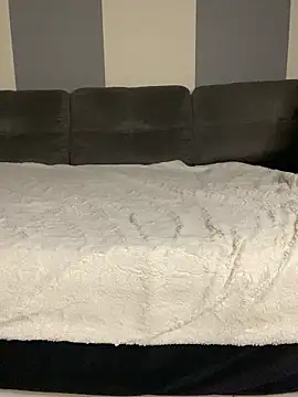 joliie coquiine online show from December 5, 2025, 10:25 am