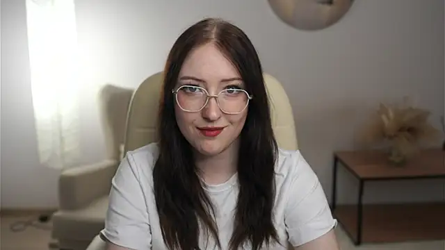 Snapshot of AyannaHerriott chatting on November 18, 2025, 12:52 pm AyannaHerriott online show from November 18, 2025, 12:52 pm