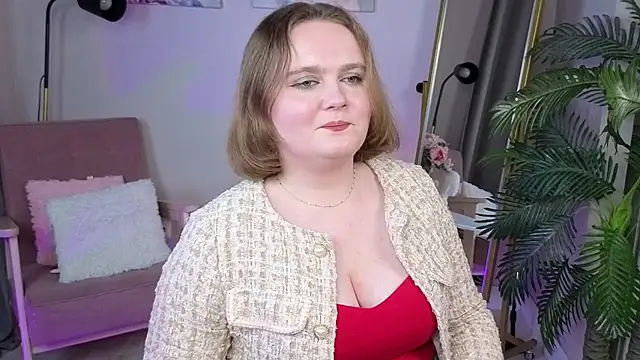 Snapshot of TerryAstra chatting on November 17, 2025, 10:47 pm TerryAstra online show from November 17, 2025, 10:47 pm