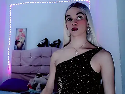 Snapshot of Karla_hot777 chatting on February 9, 2026, 4:10 am Karla hot777 online show from February 9, 2026, 4:10 am