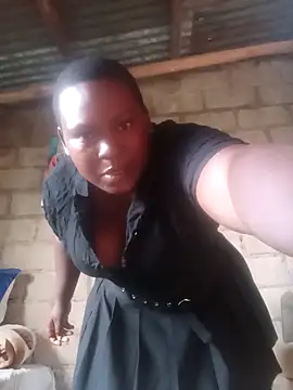 Snapshot of thicktee724 chatting on November 19, 2025, 8:03 am thicktee724 online show from November 19, 2025, 8:03 am