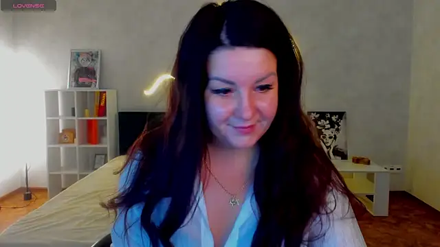 Snapshot of still__her chatting on November 27, 2025, 1:06 am still her online show from November 27, 2025, 1:06 am