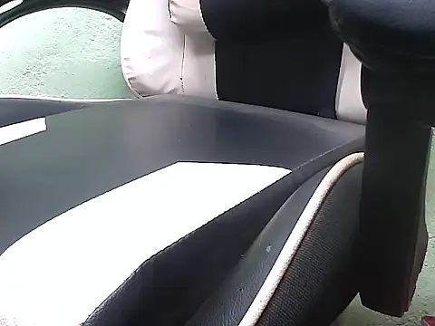 localboybbsr online show from April 15, 2026, 4:33 pm