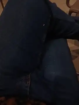 ouchenshadow2975 online show from November 26, 2025, 8:42 pm