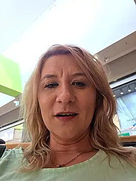 Snapshot of KaylinJan chatting on June 6, 2026, 1:38 pm KaylinJan online show from June 6, 2026, 1:38 pm