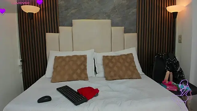 catiusca reyes 03 online show from March 14, 2026, 12:00 pm