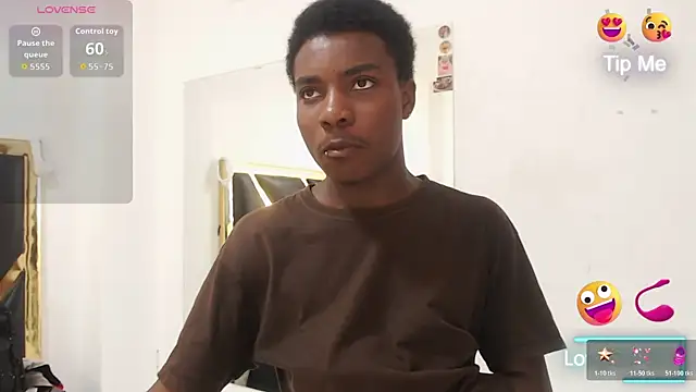 NoahJhonson69 online show from February 10, 2026, 12:48 pm