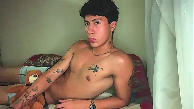 lyonjared  online show from December 2, 2025, 1:50 am