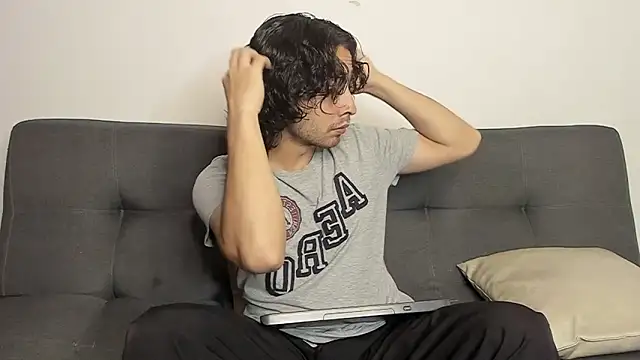 Jave rave online show from December 4, 2025, 11:42 am