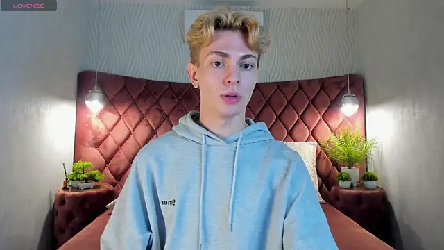 Even Vrot online show from December 21, 2025, 1:24 pm