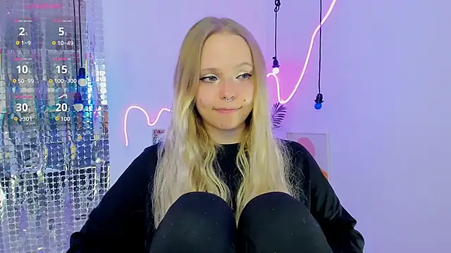 lucy loy online show from January 6, 2026, 2:21 pm