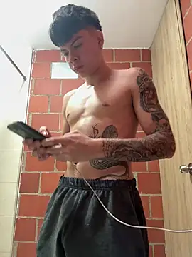 Snapshot of Handsome_boys69 chatting on July 24, 2026, 8:16 pm Handsome boys69 online show from July 24, 2026, 8:16 pm