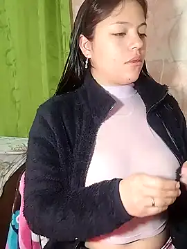 Snapshot of Juliana_Vip chatting on November 24, 2025, 9:09 am Juliana Vip online show from November 24, 2025, 9:09 am