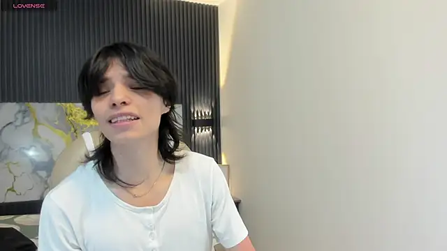 Sylasfrost online show from November 19, 2025, 7:36 pm