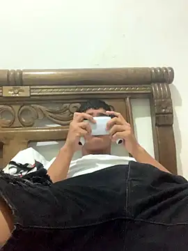 Snapshot of josuedosantos chatting on November 18, 2025, 11:59 pm josuedosantos online show from November 18, 2025, 11:59 pm