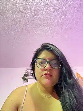 Snapshot of catbunnymmm chatting on February 13, 2026, 8:31 pm catbunnymmm online show from February 13, 2026, 8:31 pm