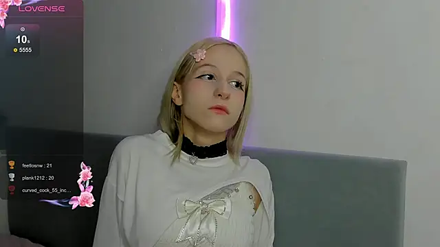 Annyme0w online show from November 20, 2025, 11:03 pm