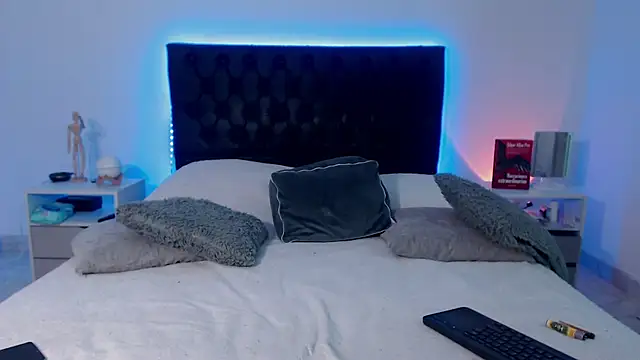 Snapshot of ray_Weeed chatting on November 28, 2025, 10:32 pm ray Weeed online show from November 28, 2025, 10:32 pm