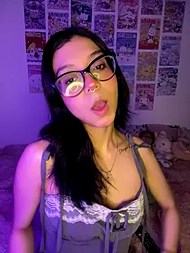 Snapshot of Valen-Foxx1 chatting on November 30, 2025, 6:36 am Valen-Foxx1 online show from November 30, 2025, 6:36 am