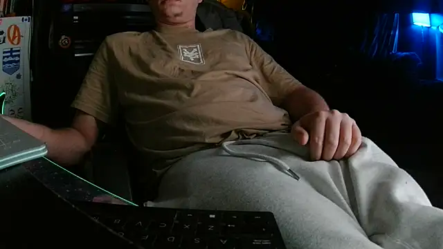 Bowerboi online show from December 5, 2025, 9:19 am