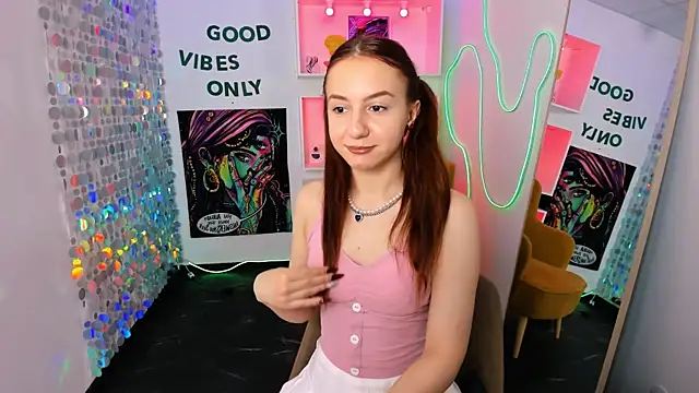 BeautifulSnake online show from March 5, 2026, 7:38 am