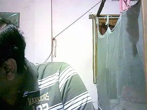 handsome12345  online show from December 21, 2025, 3:41 am