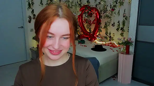 AirySilhouette online show from March 8, 2026, 3:21 am