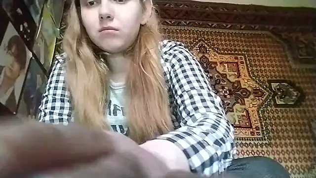 KikiBang online show from February 3, 2026, 8:19 am