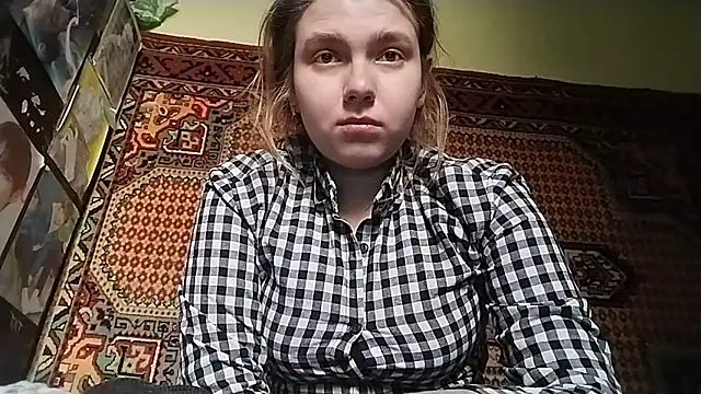 KikiBang online show from March 25, 2026, 9:41 am