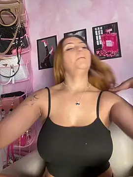 melyssaa23 online show from April 18, 2026, 3:14 pm