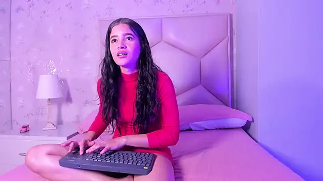 Snapshot of Hada_Potter chatting on November 28, 2025, 7:58 pm Hada Potter online show from November 28, 2025, 7:58 pm