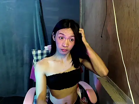 Snapshot of saucy_elj chatting on April 26, 2026, 6:00 am saucy elj online show from April 26, 2026, 6:00 am
