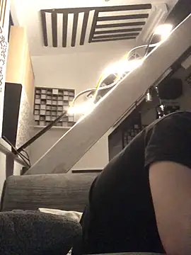 Spielzeugtwink online show from May 21, 2026, 9:34 pm