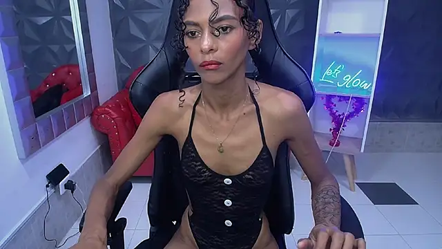 Snapshot of becky_lynch_102 chatting on February 17, 2026, 5:43 pm becky lynch 102 online show from February 17, 2026, 5:43 pm