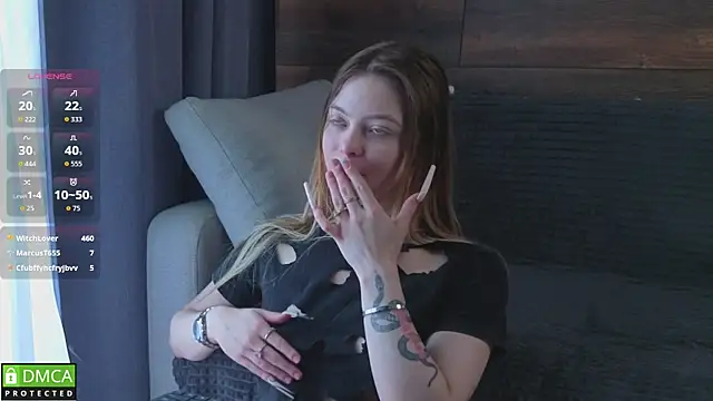 EmilieLong online show from April 11, 2026, 7:45 am