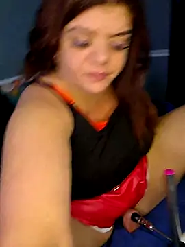 Snapshot of thickanjuicy chatting on November 19, 2025, 5:13 pm thickanjuicy online show from November 19, 2025, 5:13 pm