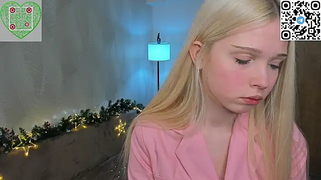 CherrylHolme online show from January 13, 2026, 9:30 pm