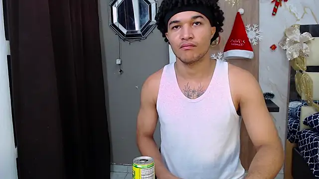 sweett love  online show from December 22, 2025, 3:17 am