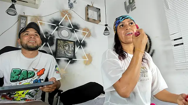 StephaniaAndRandy online show from November 27, 2025, 5:46 pm