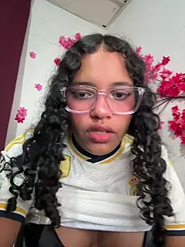 chleo rosse online show from April 19, 2026, 4:08 pm